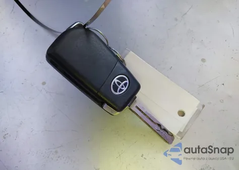 2021 Toyota Corolla Le from USA, damaged, VIN JTDEPMAEXMJ175553